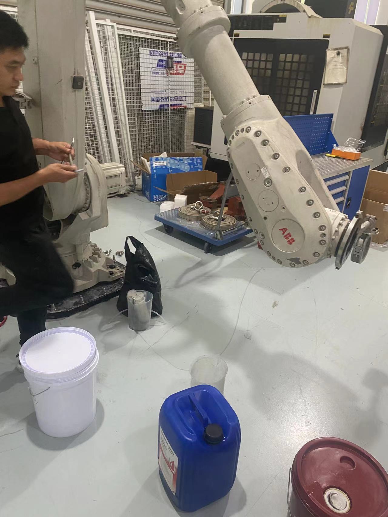 无锡ABB机器人6700保养_IRB6700专业维修与定期巡检 - 苏州凯铂克 ABB IRB 6700保养 无锡ABB 6700机器人保养 无锡ABB机器人保养价格/报价 无锡周边/苏州ABB机器人保养厂家 无锡ABB机器人更换润滑脂/更换齿轮油 第3张
